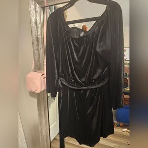 Shein Size 20 Velvet off shoulder black romper